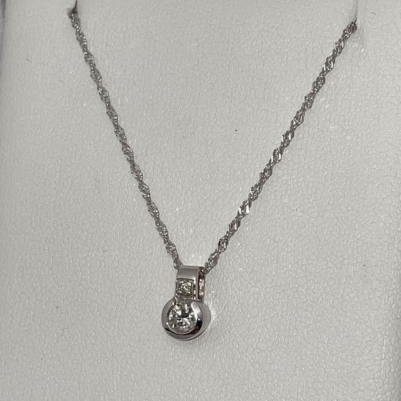 Solid 14K White Gold Semi Bezel Natural Round Cut Diamond Solitaire Necklace - Picture 5 of 16